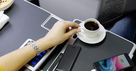 Stylowy power bank z 2 portami - TP-Link TL-PB10000
