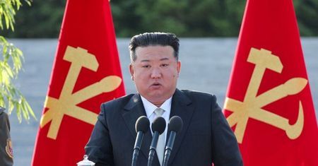 Manewry rakietowe pod nadzorem Kim Dzong Una. Korea Północna wystrzeliła pociski