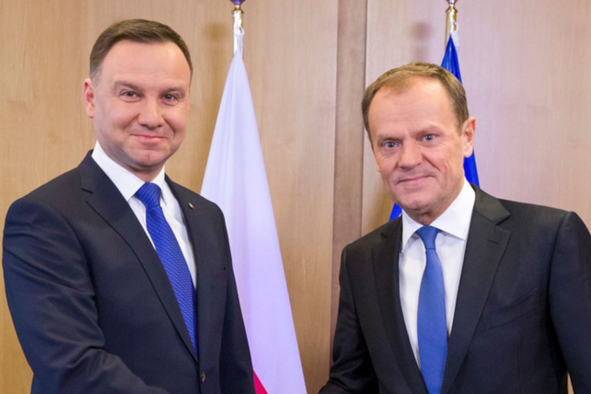 Donald Tusk chce pominąć Andrzeja Dudę. O jaką sprawę chodzi?