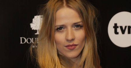 Jessica Mercedes w stylu boho. Dawno nie pokazała się w tak romantycznej stylizacji [zdjęcia]