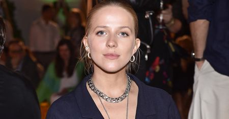 Jessica Mercedes odsłoniła dekolt. Musiała się pilnować
