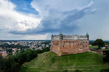 Golub-Dobrzyń: Przejażdżki czołgiem i pokaz dioram na Zamku Golubskim