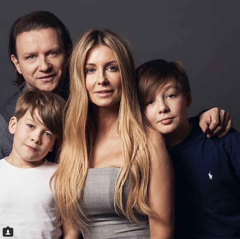 Para wspólnie wychowuje synów