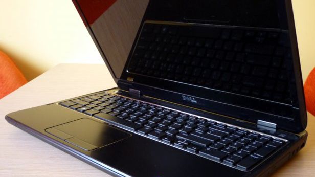 Dell Inspiron Q15R (M5110) - test wersji z APU AMD A8-3500M 1
