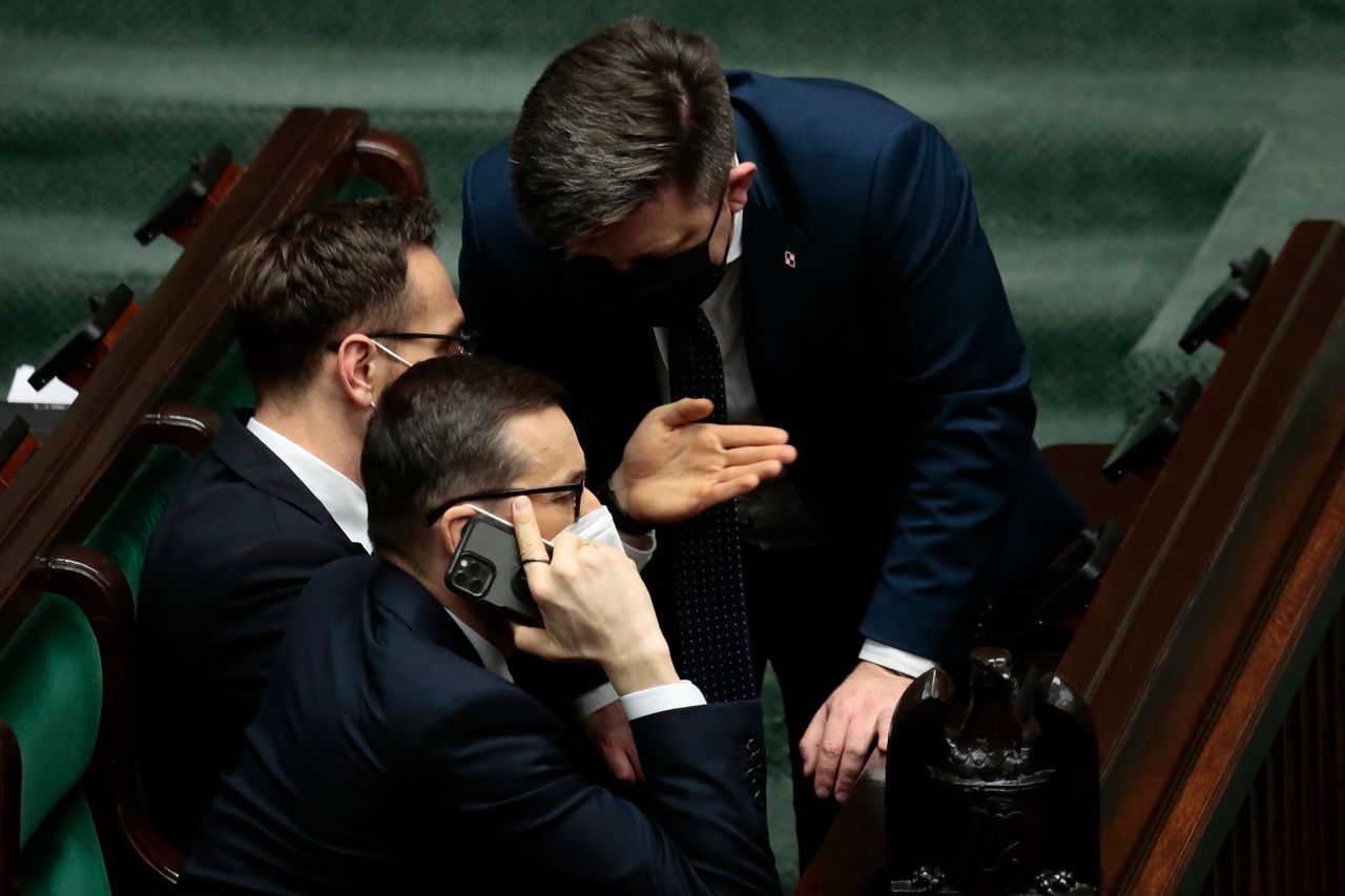 Co z Turowem? Piotr Zgorzelski: rząd Morawieckiego leży na łopatkach