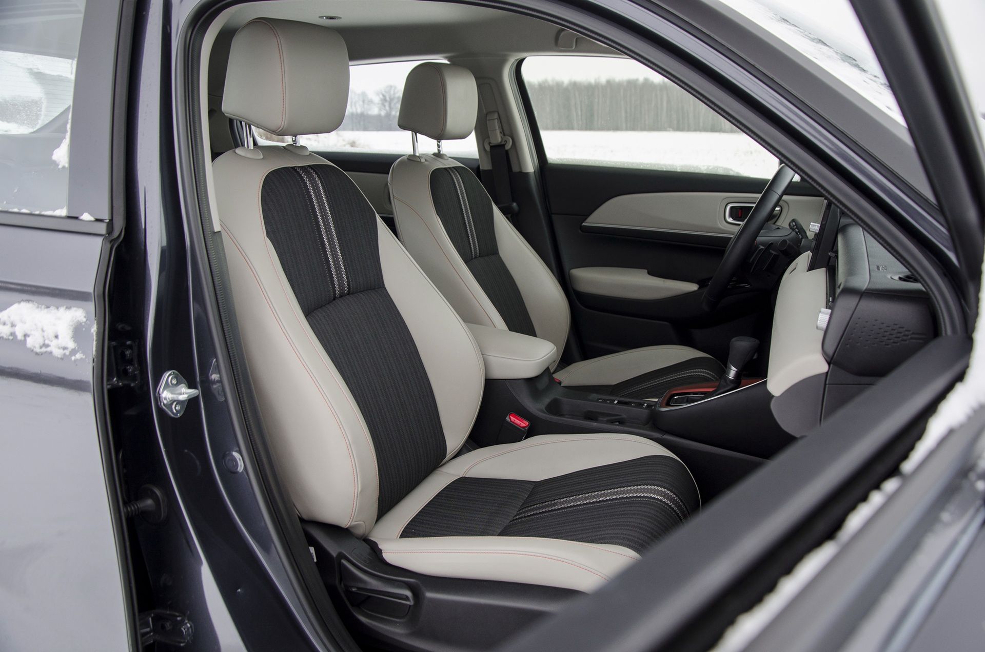 Honda HR-V vs. Toyota C-HR