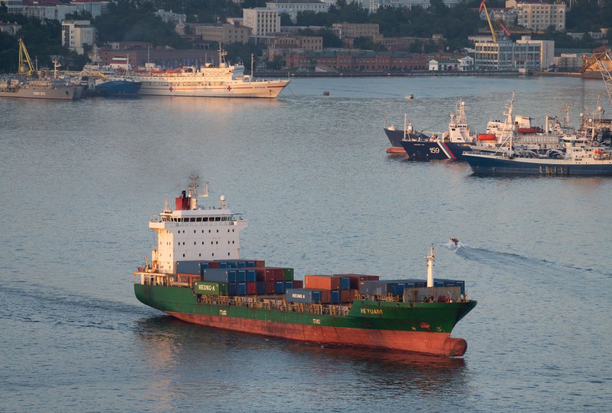 14 transportów paliwa do Rosji. Tankowce były objęte sankcjami