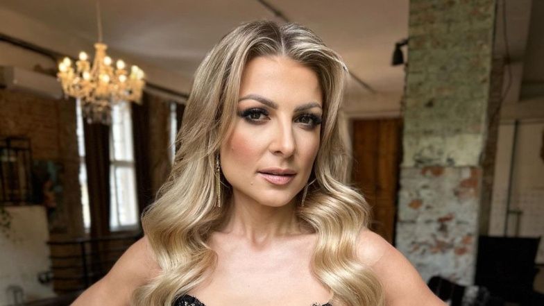 Odchudzona Magda Narożna pozuje w prześwitującej kreacji