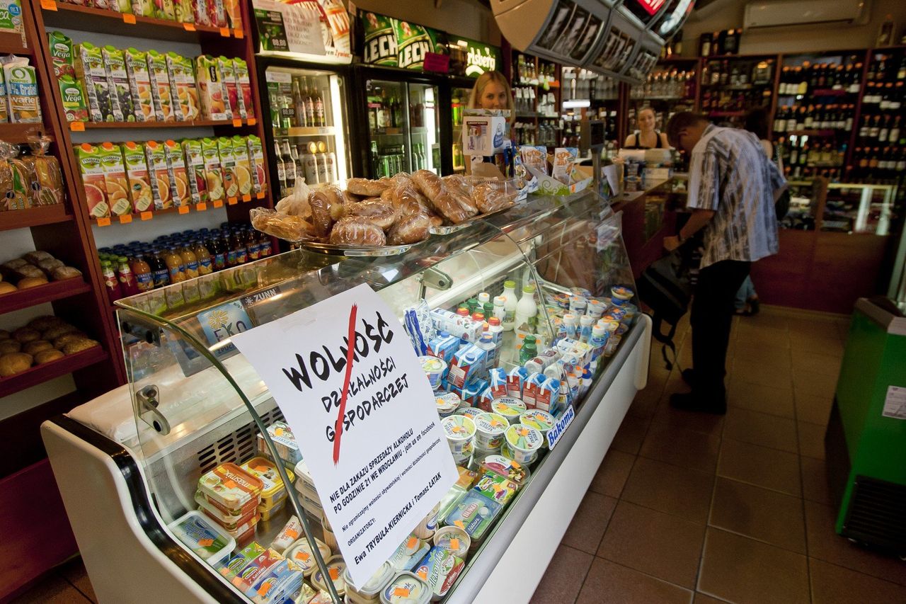 Chcą zakazać sprzedaży alkoholu nocą w centrum. A dlaczego nie w całej Łodzi?