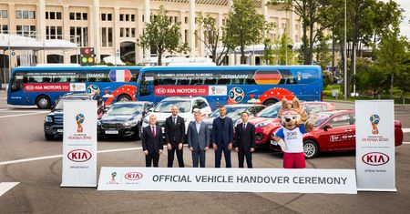 Kia będzie wozić piłkarzy na mecze. Koreańczycy przekazali na mundial ponad 400 aut