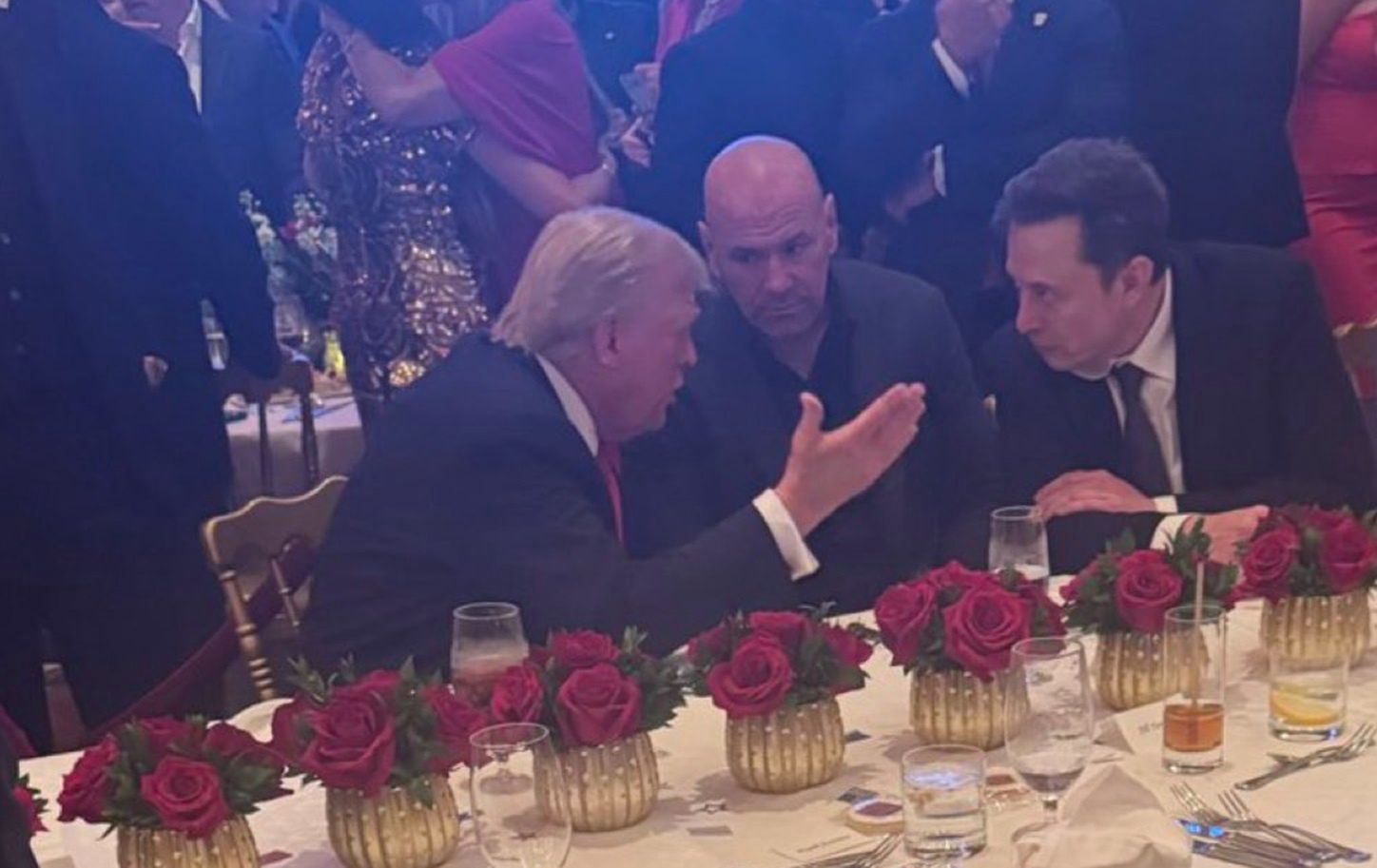 Tak Elon Musk promuje Donalda Trumpa w serwisie X. Niespodziewana zmiana