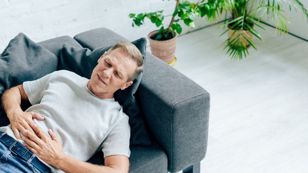 Ból żołądka połączony z bólem pleców - charakterystyka, przyczyny, diagnozowanie