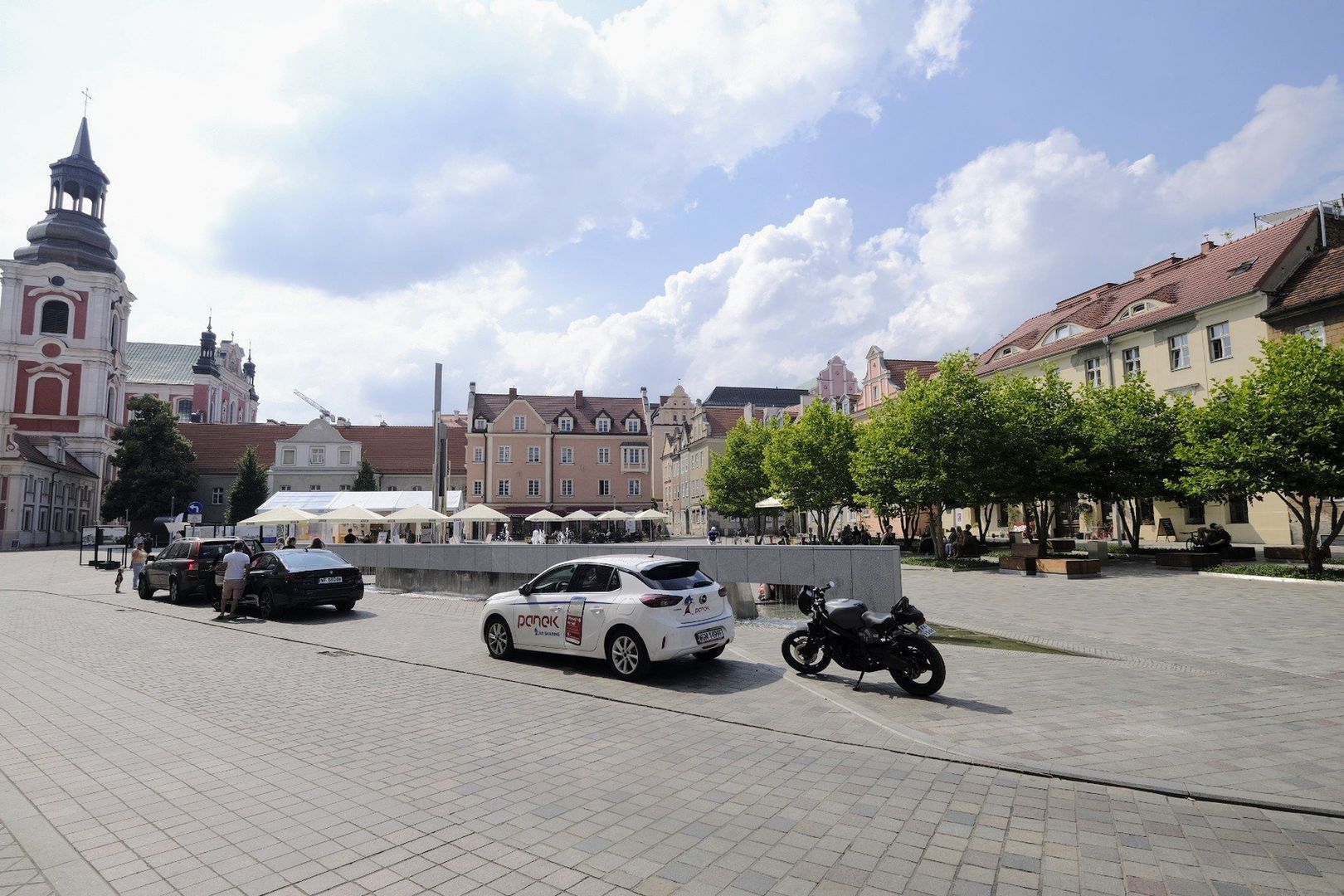 Plac Kolegiacki w Poznaniu 