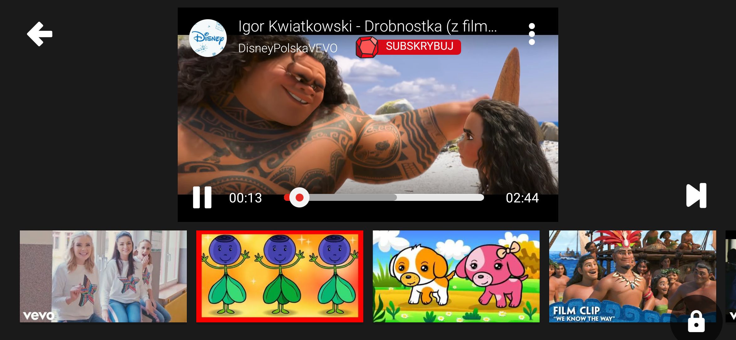 widok odtwarzania i sugestii