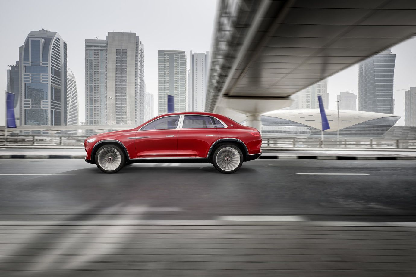 Luksusowy Maybach powinien mieć premierę w Europie? Nie do końca...