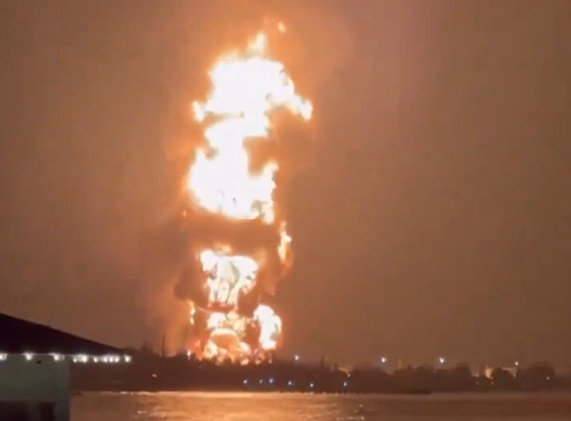 Crimean oil terminal ablaze: Ukrainian drone strikes impact residents