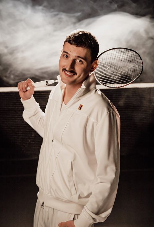 Dawid Podsiadło wystawił grę w badmintona na WOŚP