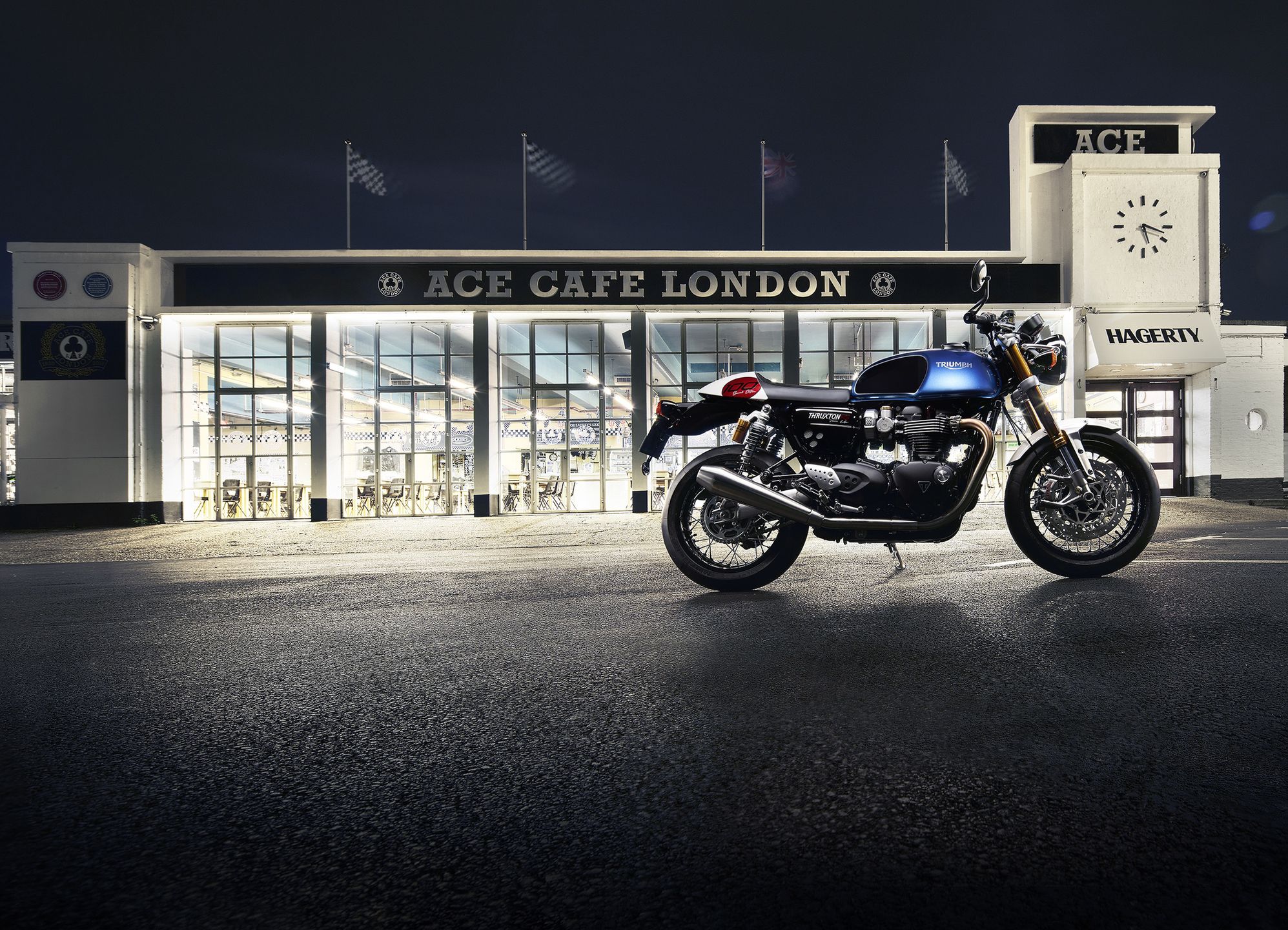 Triumph Thruxton RS Ton Up Special Edition