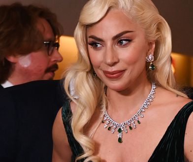 Lady Gaga Wypina się do obiektywu. Tak pozuje w skąpym bikini