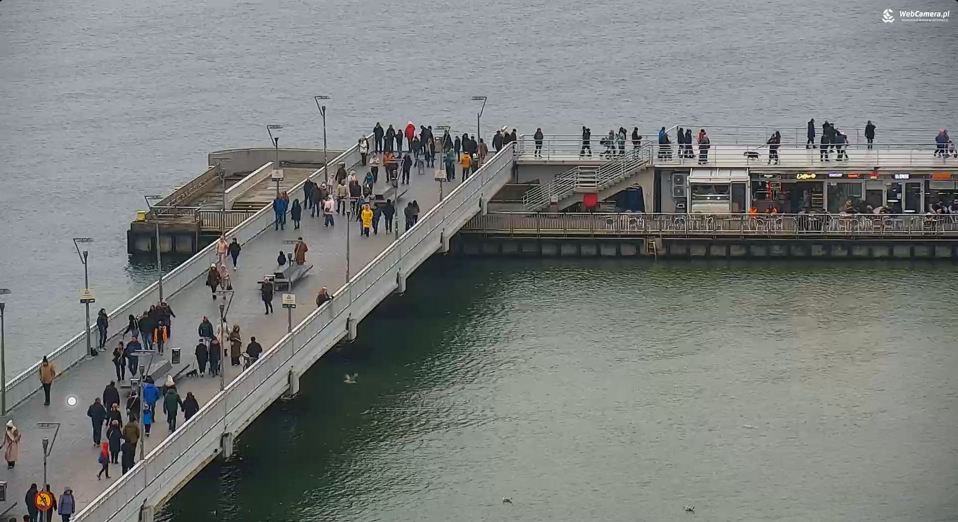 Polacy wpoczywają w Kołobrzegu.