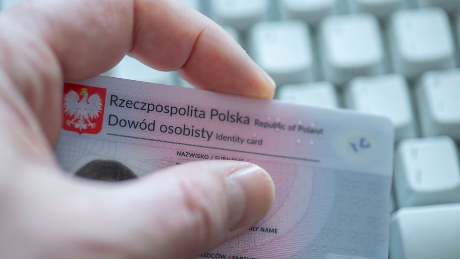 Polaków czeka wymiana dowodów osobistych.