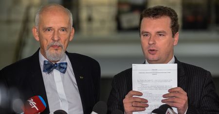 W dawnej partii Korwina kłócą się o kasę. To ostateczny koniec tego środowiska i mocarstwowych planów