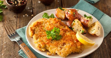 Skandal w Austrii. Właściciel restauracji pobił gości