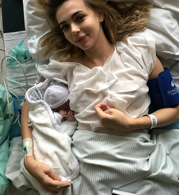 Marcela Leszczak pokazała zdjęcia z porodówki