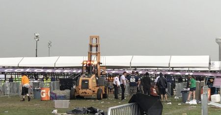Fani ranni na koncercie Backstreet Boys. Zawaliło się wejście