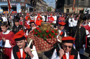 "Rządzący muszą służyć narodowi"