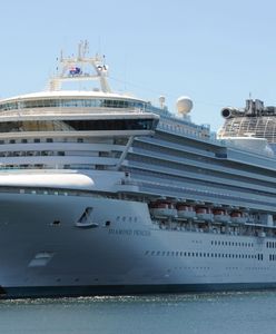 Koronawirus z Chin. Wycieczkowiec z 3,7 tys. osób na pokładzie poddany kwarantannie w Jokohamie