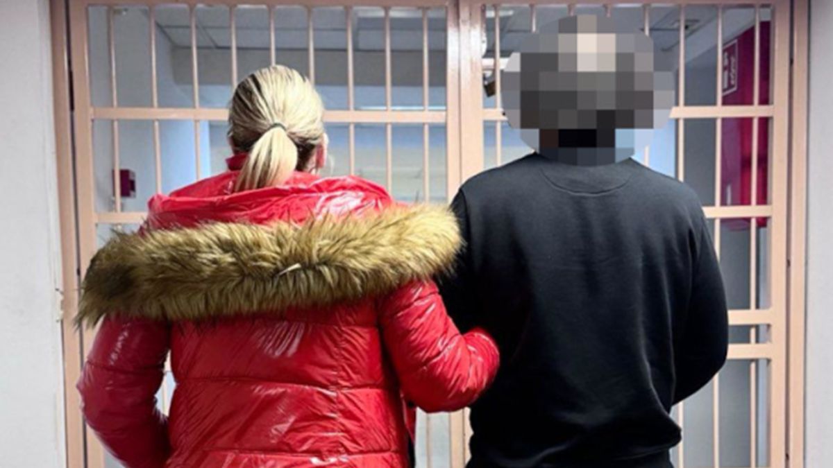 Policjanci zatrzymali oszustów.