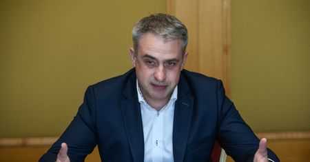 Rząd przyjął projekt ustawy, z którą zwlekało PiS. Za jej brak bije licznik kar