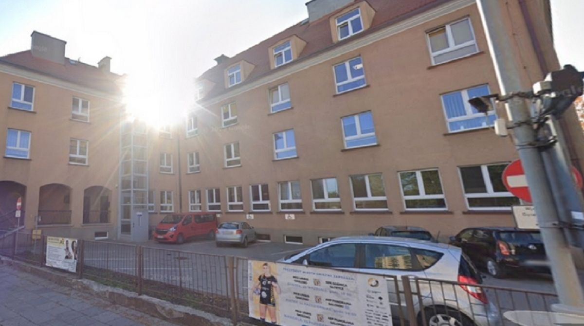 Dramat w ośrodku w Gnieźnie. Dziecko spadło z trzeciego piętra