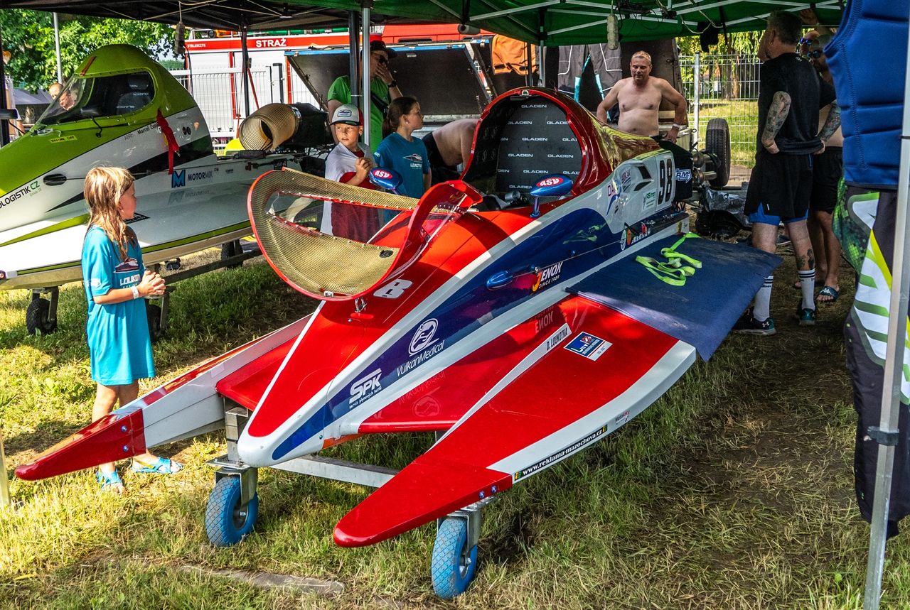 Motorowodne Mistrzostwa w Chodzieży, bolidy, Jezioro Miejskie