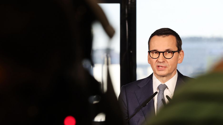 Morawiecki ostrzega rolników. "Rządzący chcą wysłać policję z pałami"