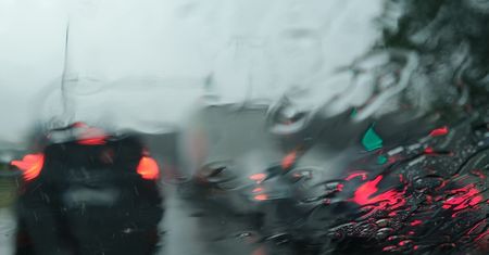 Burze z gradem i ulewy w Boże Ciało. IMGW wydało ostrzeżenia dla 9 powiatów regionu