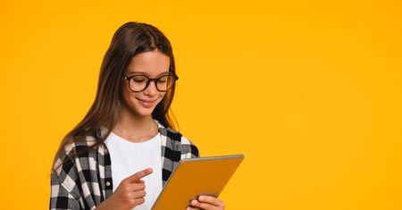 Tablet na nowy rok szkolny – TOP 5 modeli idealnych dla uczniów