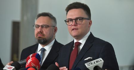 Bunt polityka Szymona Hołowni? Od partii woli radę