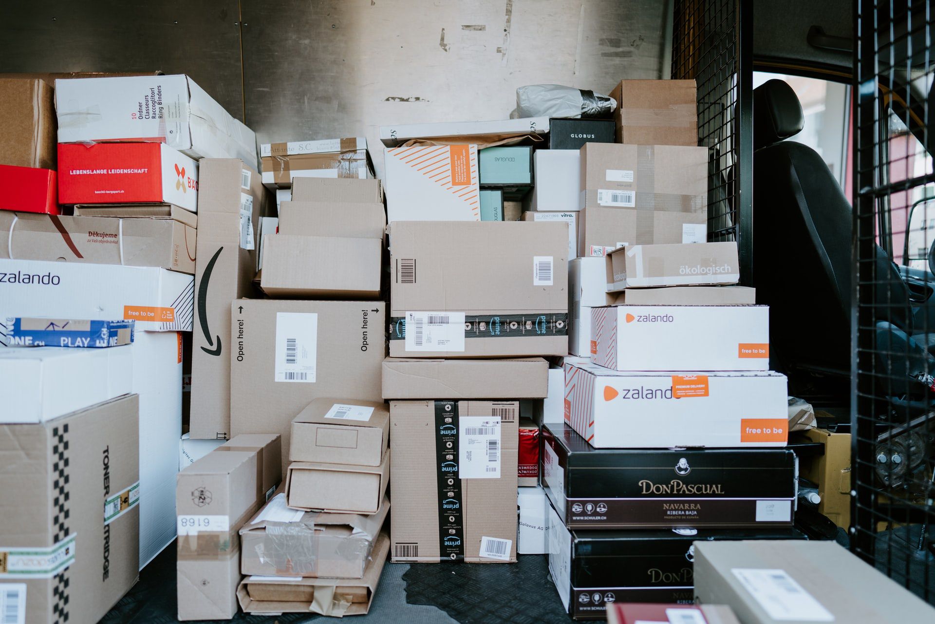 kurier, ebay, e-commerce, sprzedaż w sieci