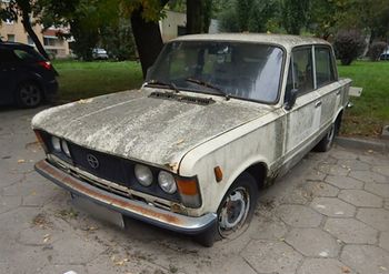 Odholowali zabytek w Łodzi. "Był wrak i już nie ma"