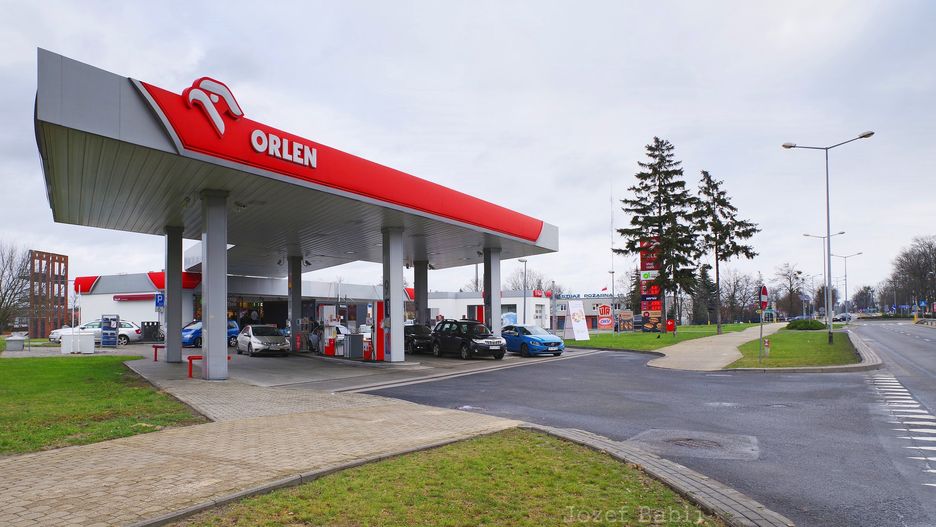 PKN Orlen i Lotos. Czy Unia zacznie sprzyjać fuzji energetycznej?