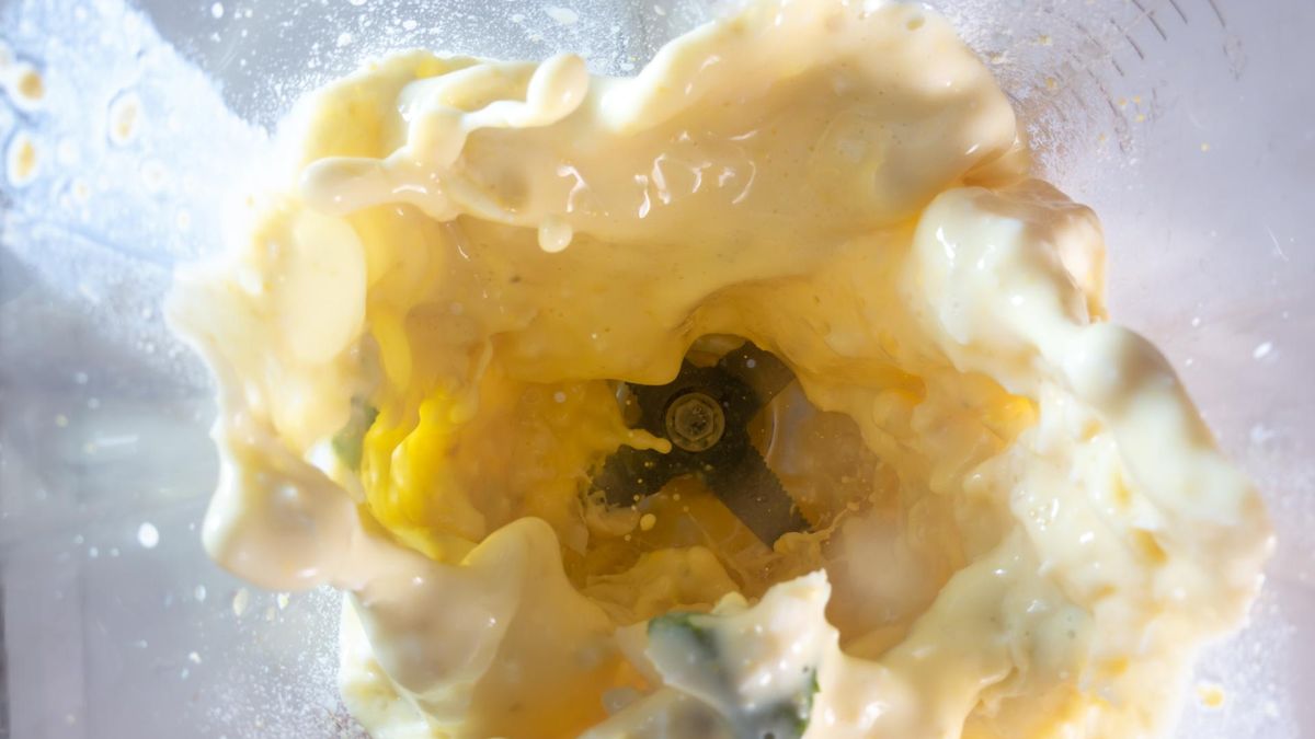 Popularne odżywki groźne dla zdrowia. Mogą zwiększać ryzyko raka jelita grubego