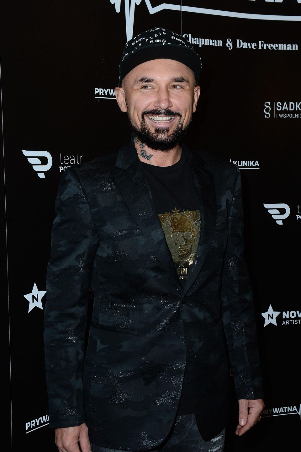 Patryk Vega na premierze filmu "Polityka"