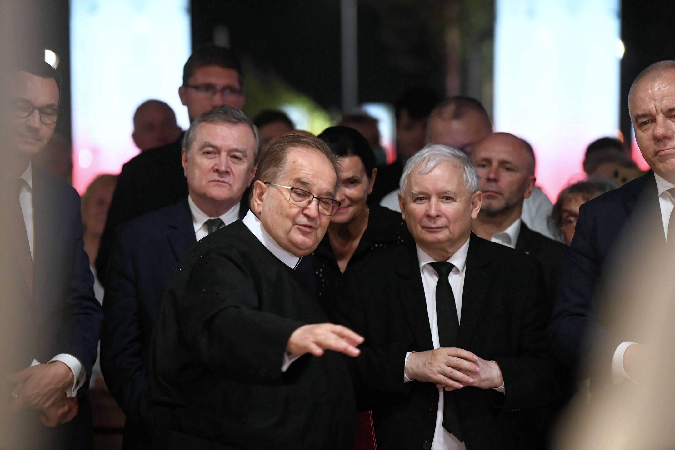 Adwokat Rydzyka pisze do TVN