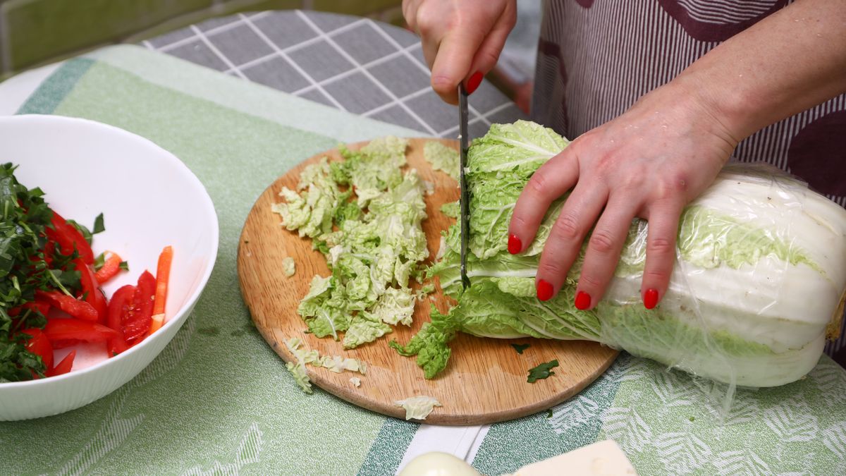 Surówka z kapusty pekińskiej z fasolą