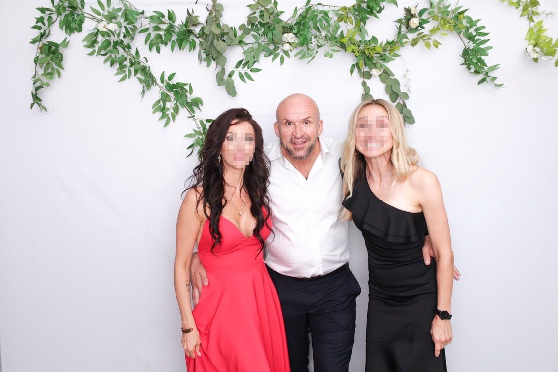 Zdjęcia z fotobudki na ślubie Antka Królikowskiego i Joanny Opozdy