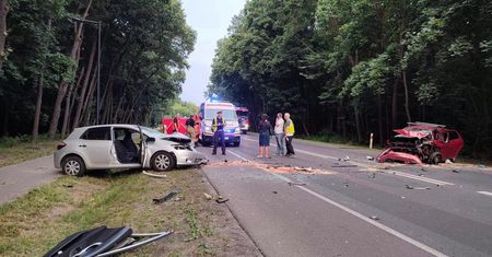 Tragiczny bilans wypadku pod Jabłonną. Jedna osoba zginęła, sześć rannych