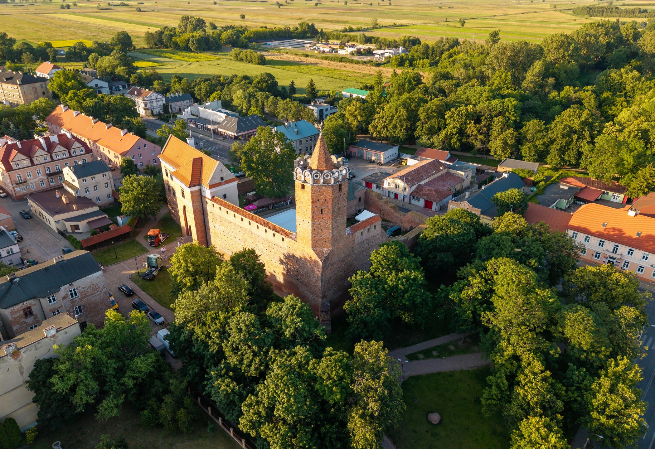 Zamek w Łęczycy wygląda imponująco. Podczas wizyty warto wejść