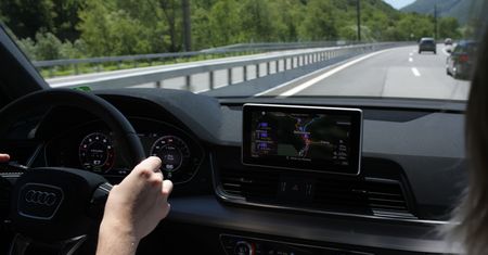 Barometr odpowiedzialnej jazdy 2021. Francuzi zapytali też o koronawirusa